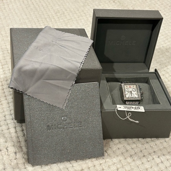 Michele Watch - Picture 12 of 12